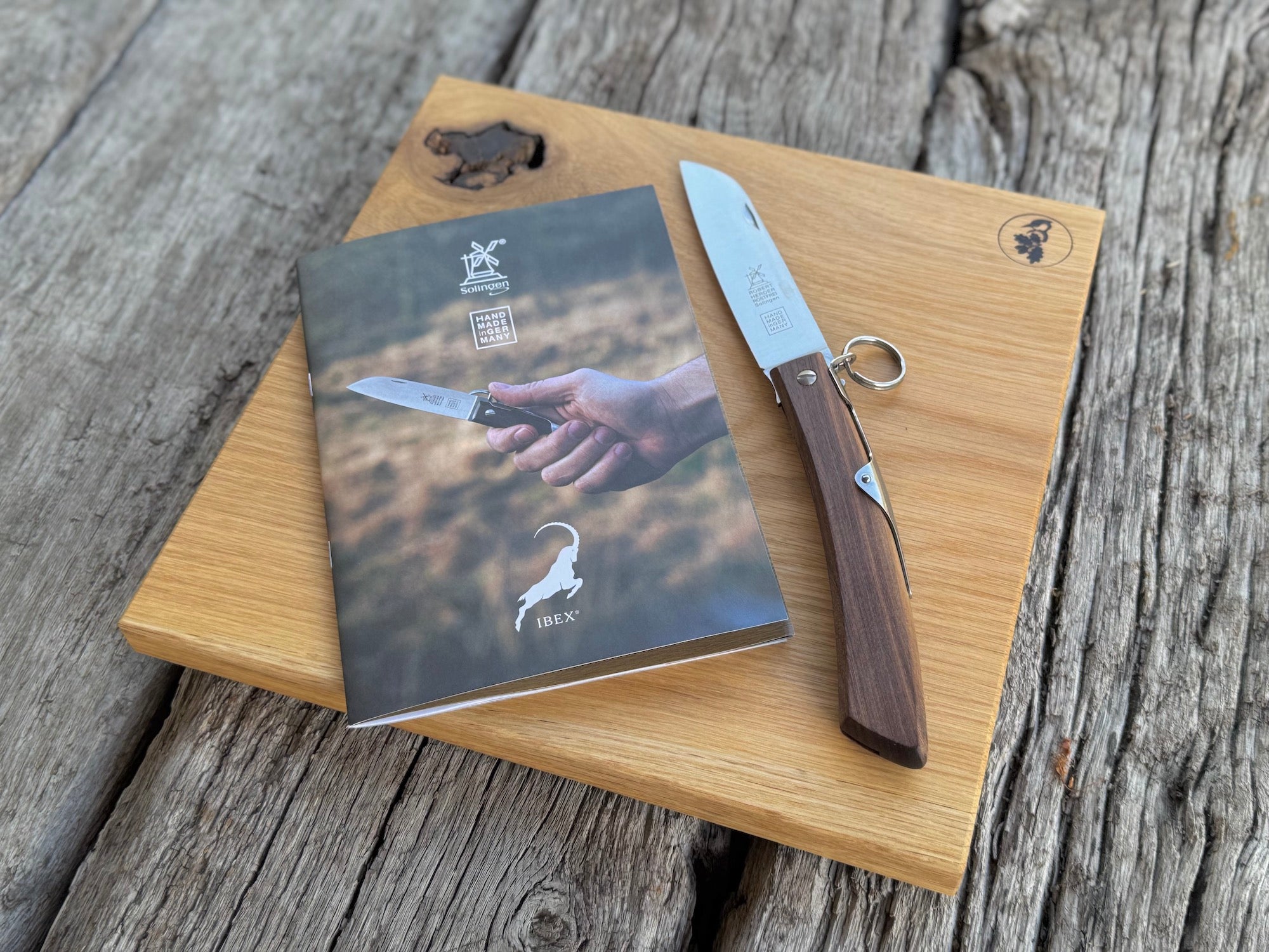 IBEX 120 Taschenmesser mit Schwarznuss-Griff, rostfrei - Spessartbrett