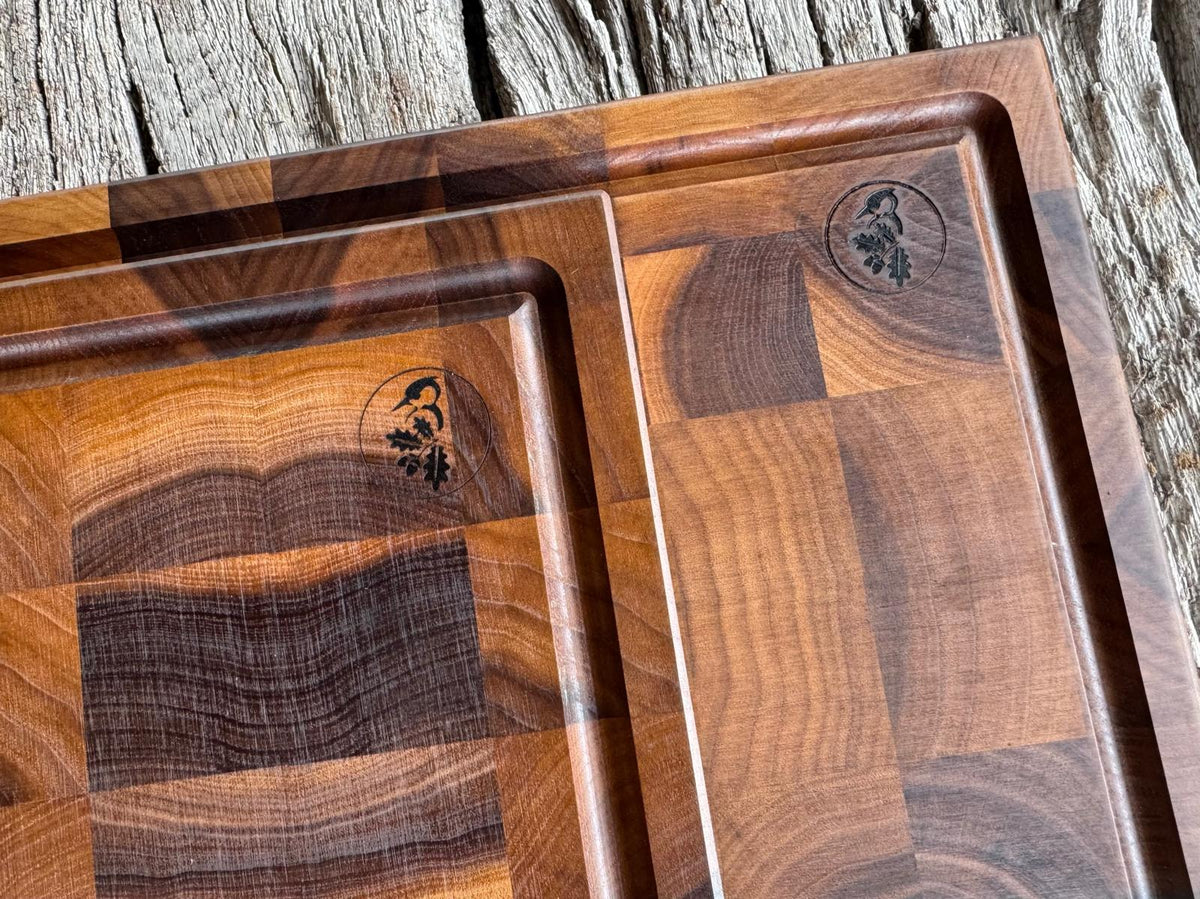 Stirnholz Schneidebrett Nussbaum 2,5 cm - mit Saftrille und Griffmulden - Spessartbrett