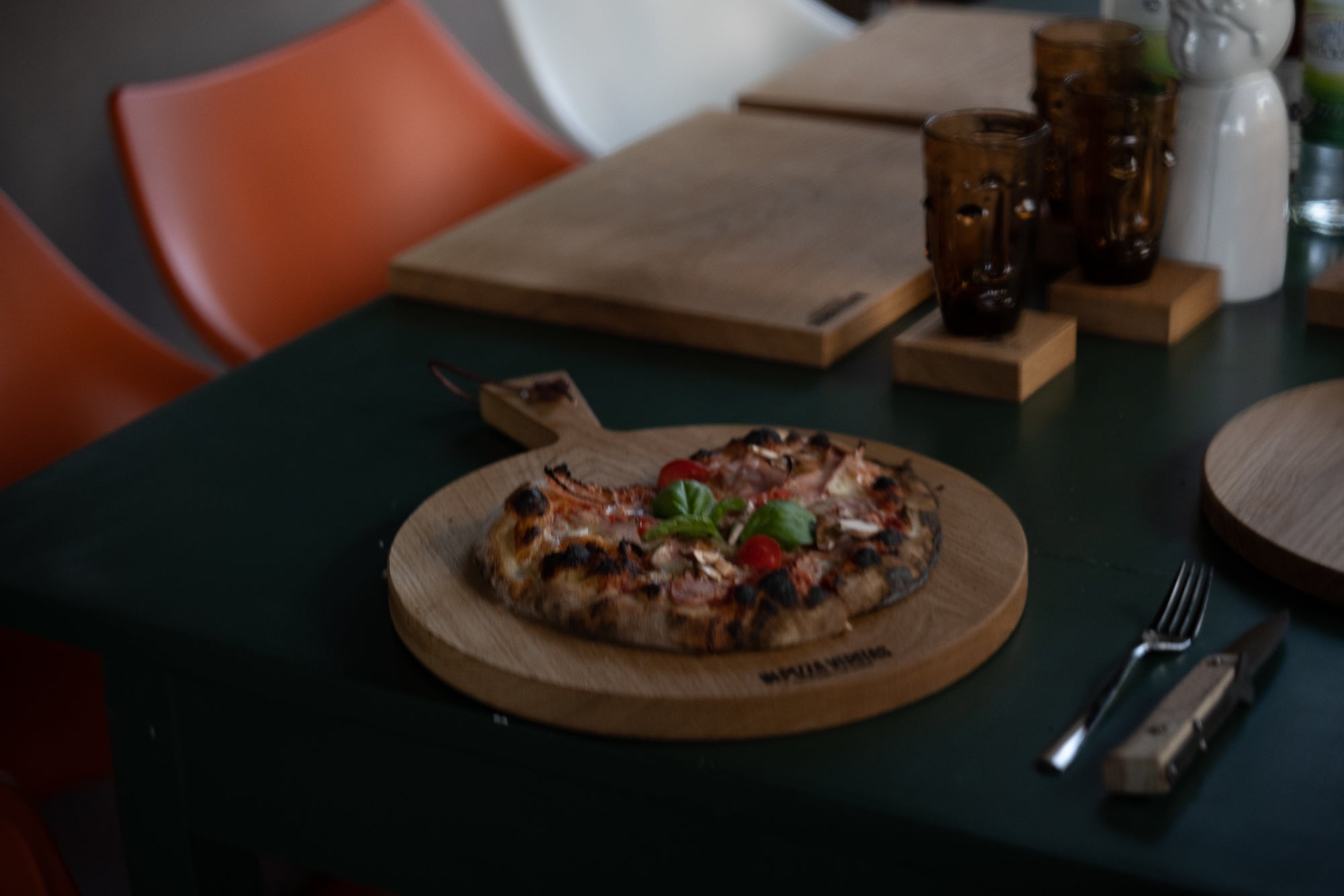Eichen Pizzabrett 35cm mit Griff von Spessartbrett