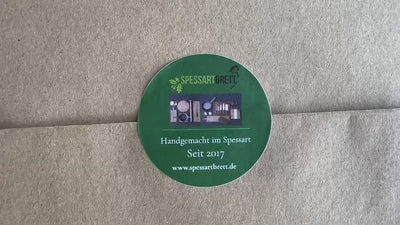 So schön verpackt bekommst du dein Schneidebrett von Spessartbrett geschickt. 
